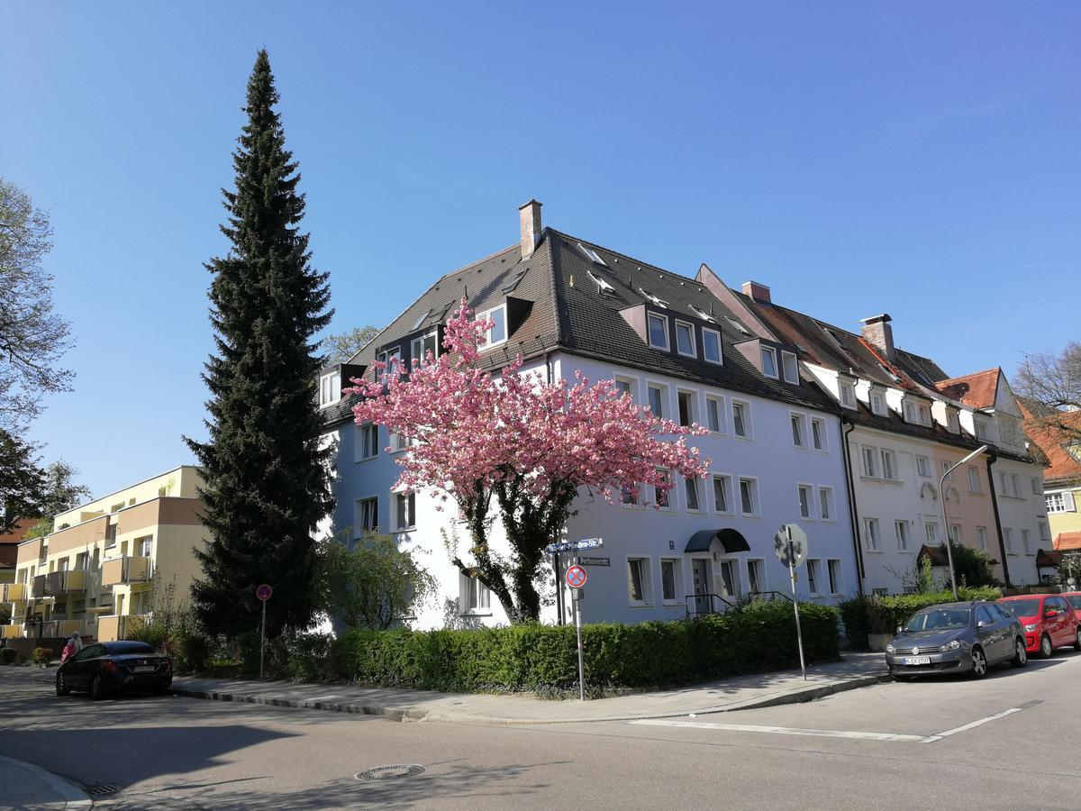 Boardinghouse Munchen-Laim Hotel Exterior photo